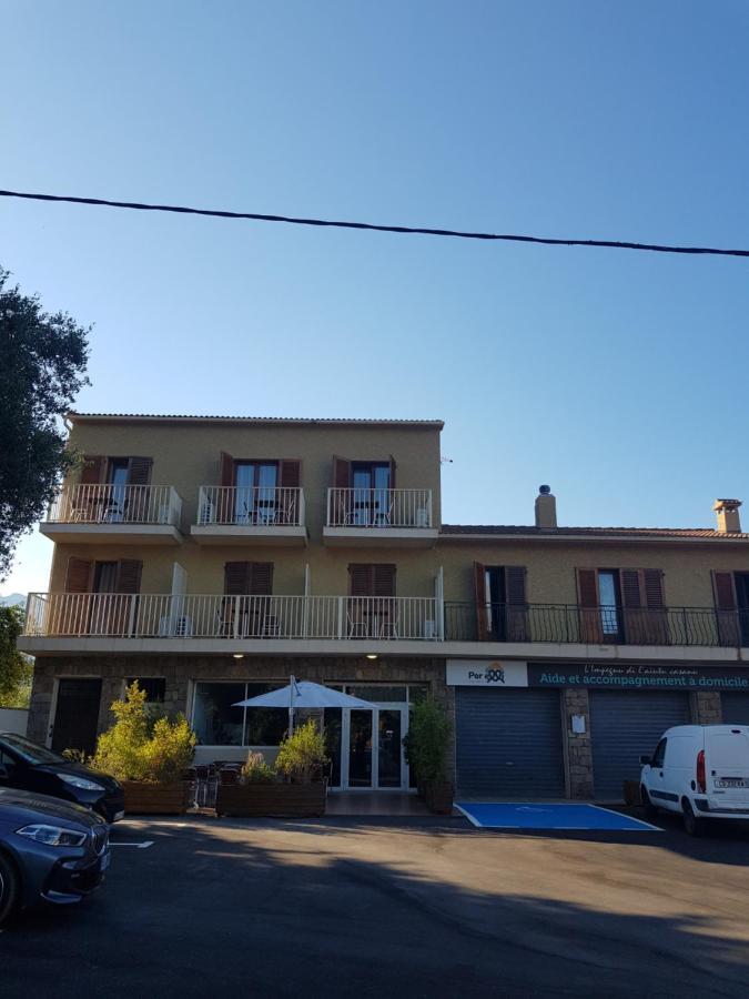 Ustaria Peri Exterior foto
